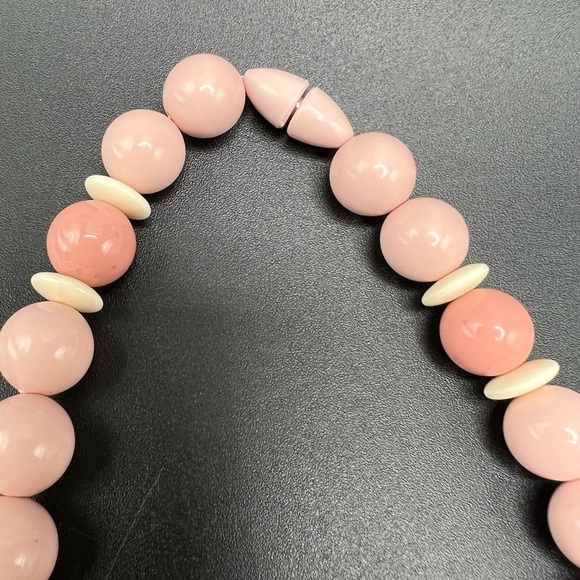 Vintage Avon "Burst of Spring" pink acrylic beaded necklace Jewelry - Picture 6 of 10